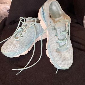 SPEEDFORM UNDER ARMOUR SHOES FOR WOMEN